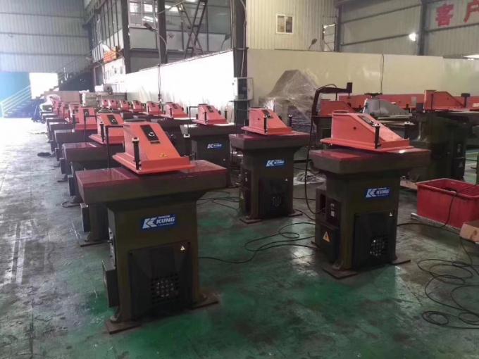 Hydraulic Footwear Plane Cutting Machine , Semi Automatic Swing Arm Cutting Machine 3