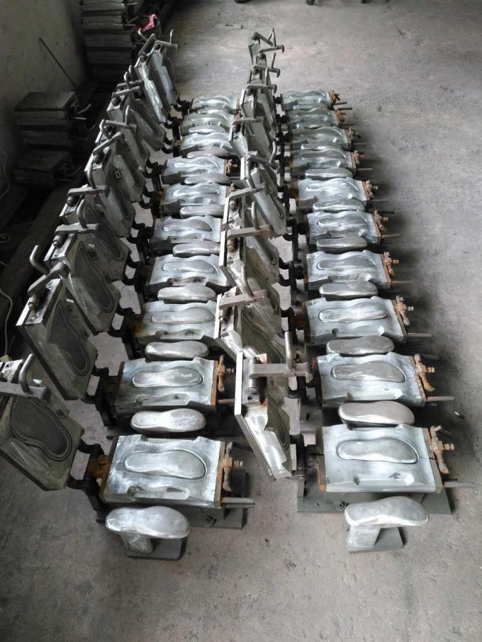 6 Stations PVC Injection Molding Shoe Machine Multicolor Automatic 4